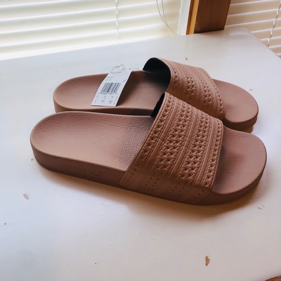 adilette teddy slides